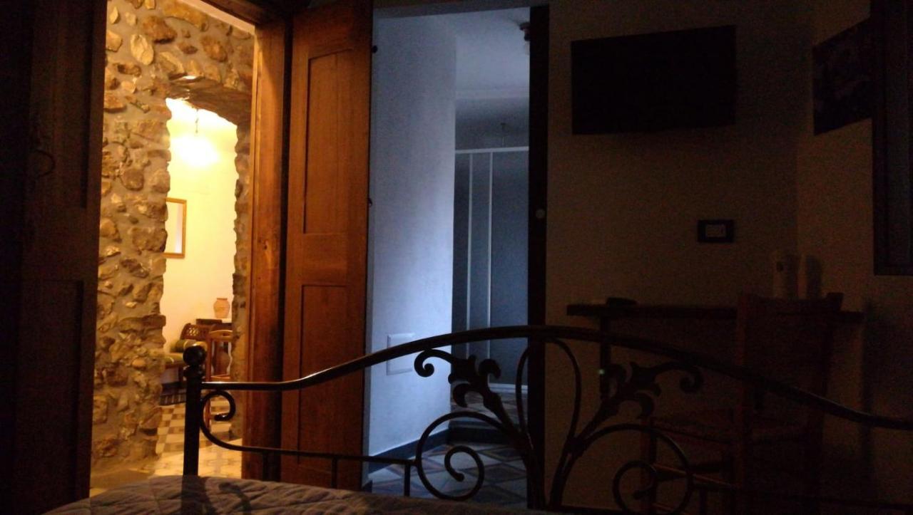 Bed and Breakfast Deiana Санту-Луссурджу Экстерьер фото