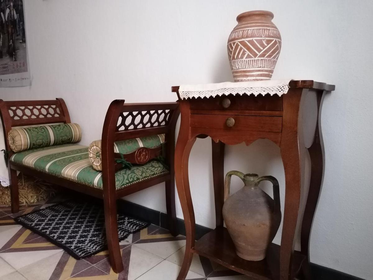 Bed and Breakfast Deiana Санту-Луссурджу Экстерьер фото