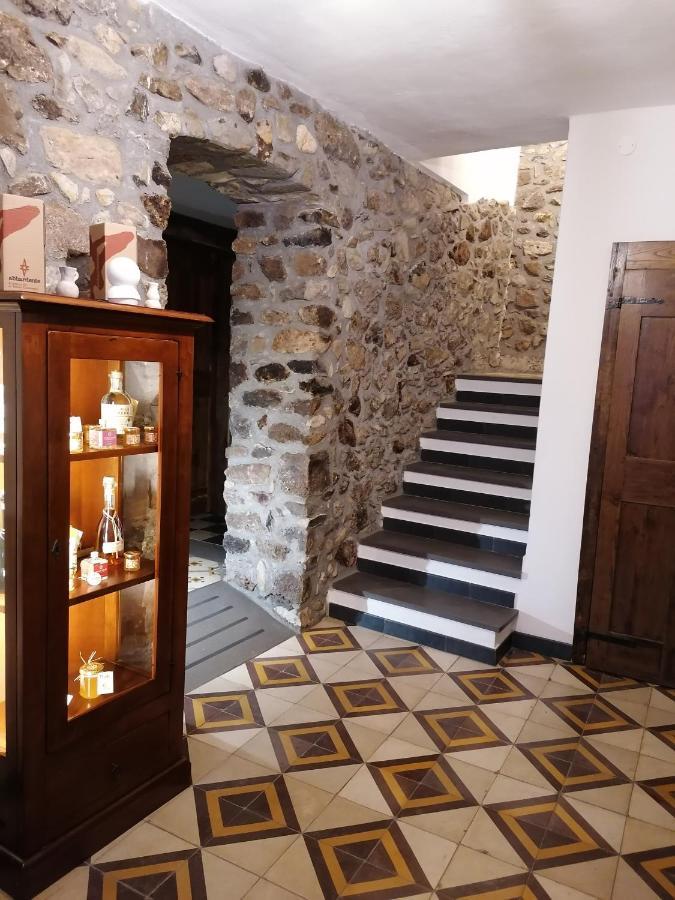 Bed and Breakfast Deiana Санту-Луссурджу Экстерьер фото