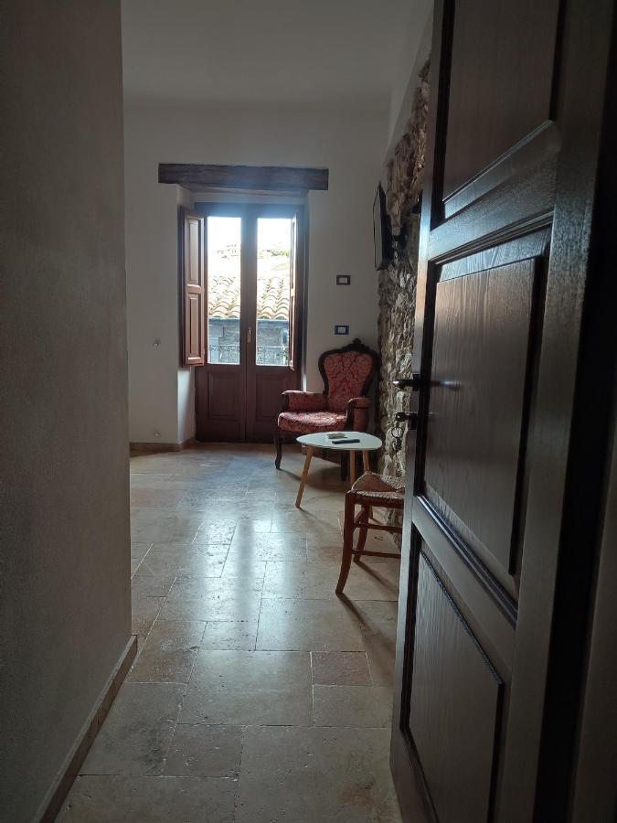 Bed and Breakfast Deiana Санту-Луссурджу Экстерьер фото
