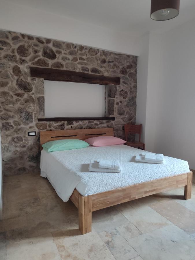 Bed and Breakfast Deiana Санту-Луссурджу Экстерьер фото