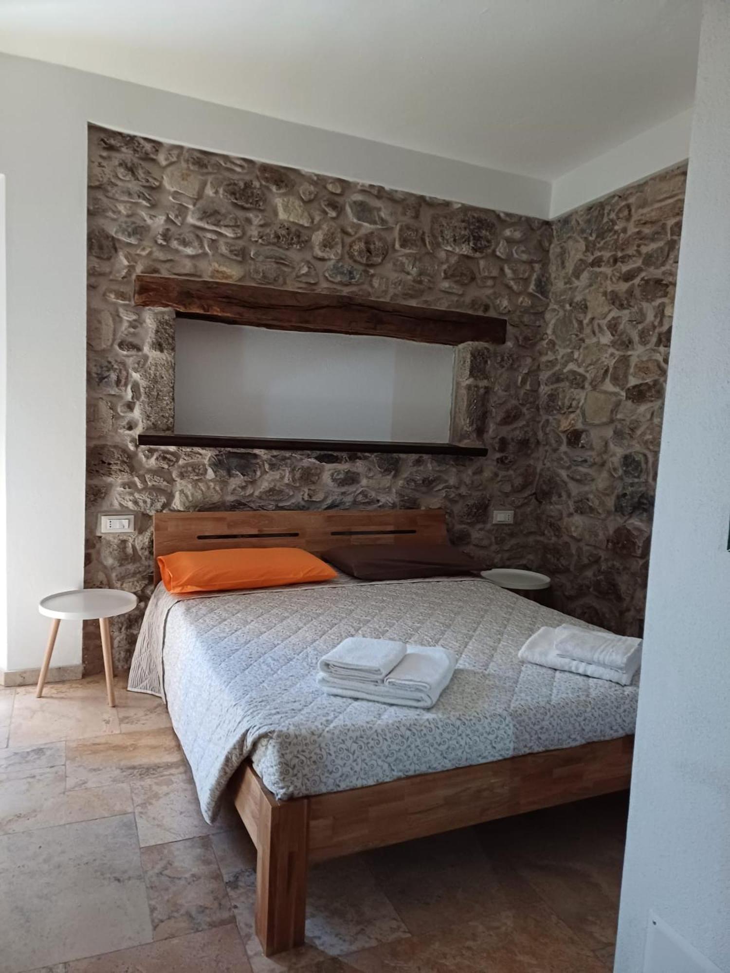 Bed and Breakfast Deiana Санту-Луссурджу Экстерьер фото